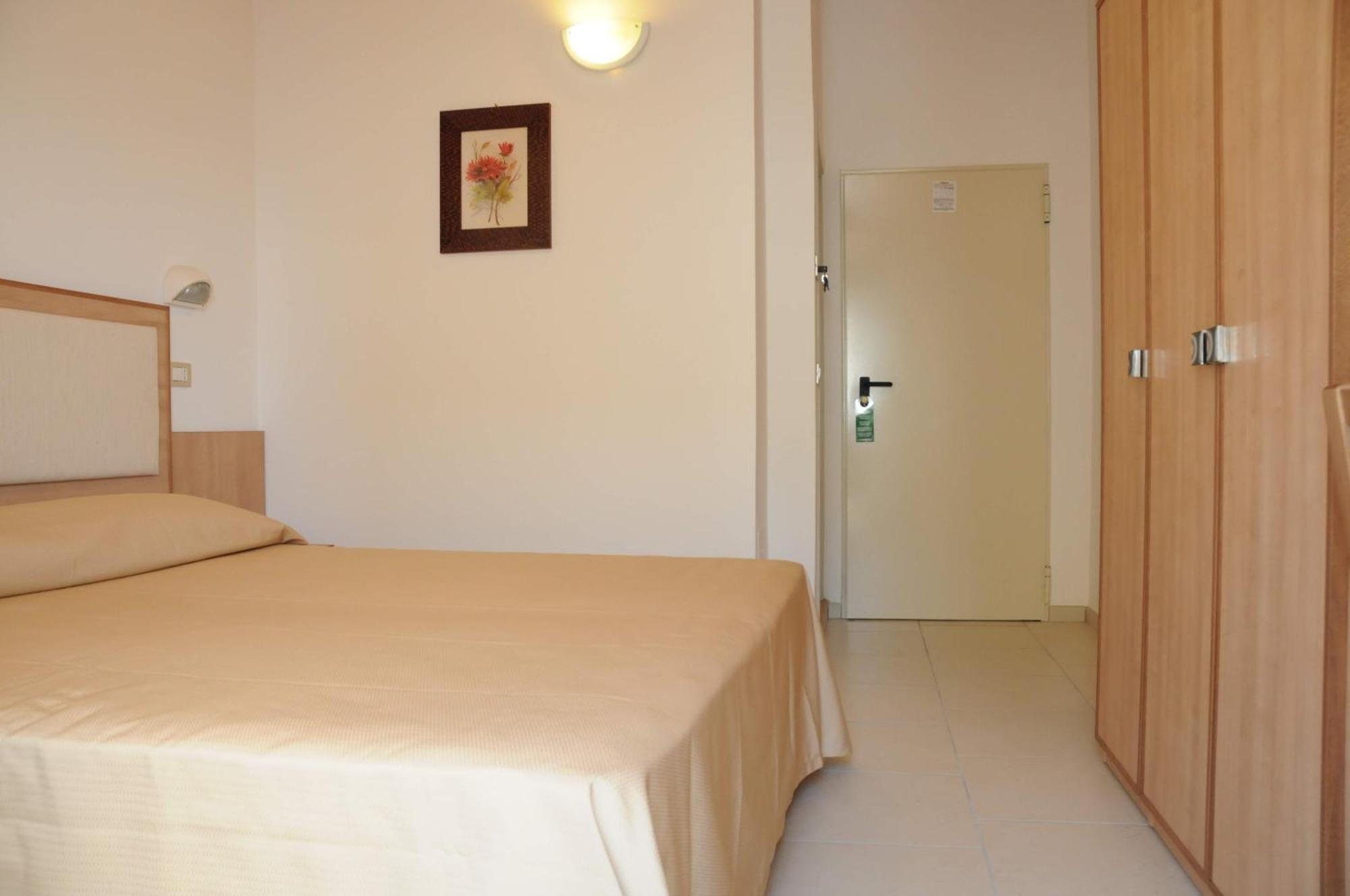 Saint Tropez & Restaurant Hotel Lido Di Savio