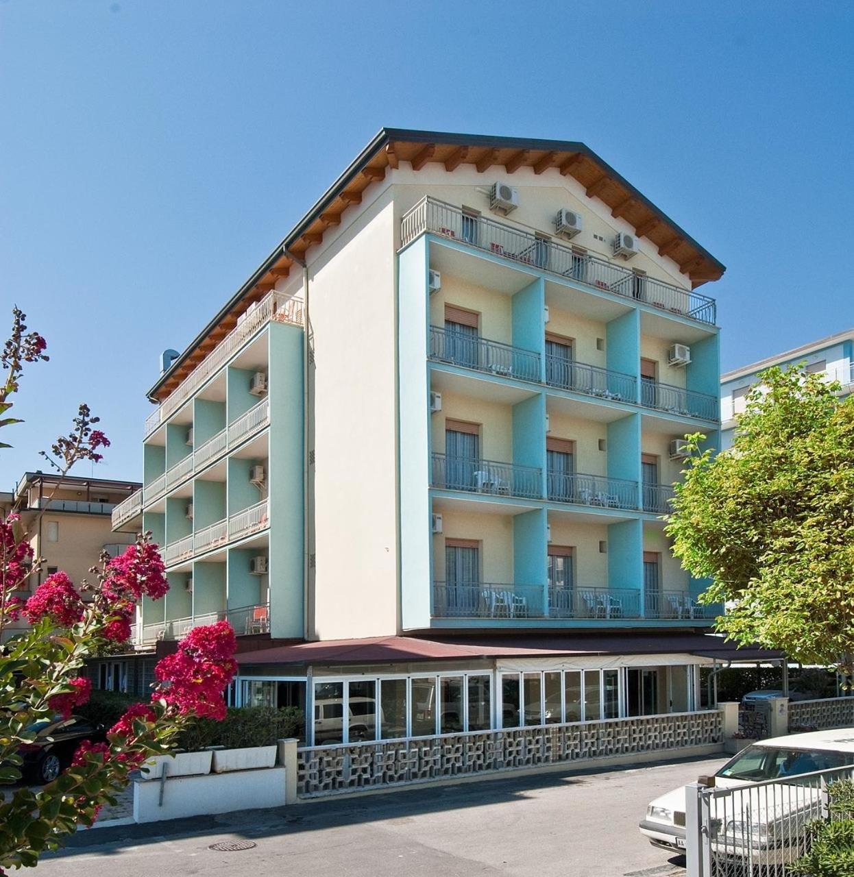 Hotel Saint Tropez & Restaurant